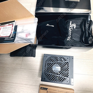 (박스풀셋 A급) 정발 시소닉 PRIME Ultra 플래티넘 1000W 풀모듈러 파워 + 시소닉 12VHPWR 케이블 19만원