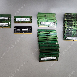 노트북용 랩탑용 메모리 PC4 DDR4 8GB (3200 /2666 /2400 /2133)MHz 35개 개당 1.4만~1.7만 팝니다.
