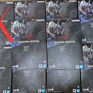 메탈빌드 헬리오폴리스 롤아웃버전 + 무장펙 팝니다