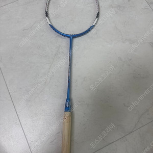 빅터라켓 브레이브소드12 4u 수리라켓 팝니다.