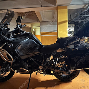 Bmw r1250gs 어드벤처(어드방) 신차급 판매합니다.