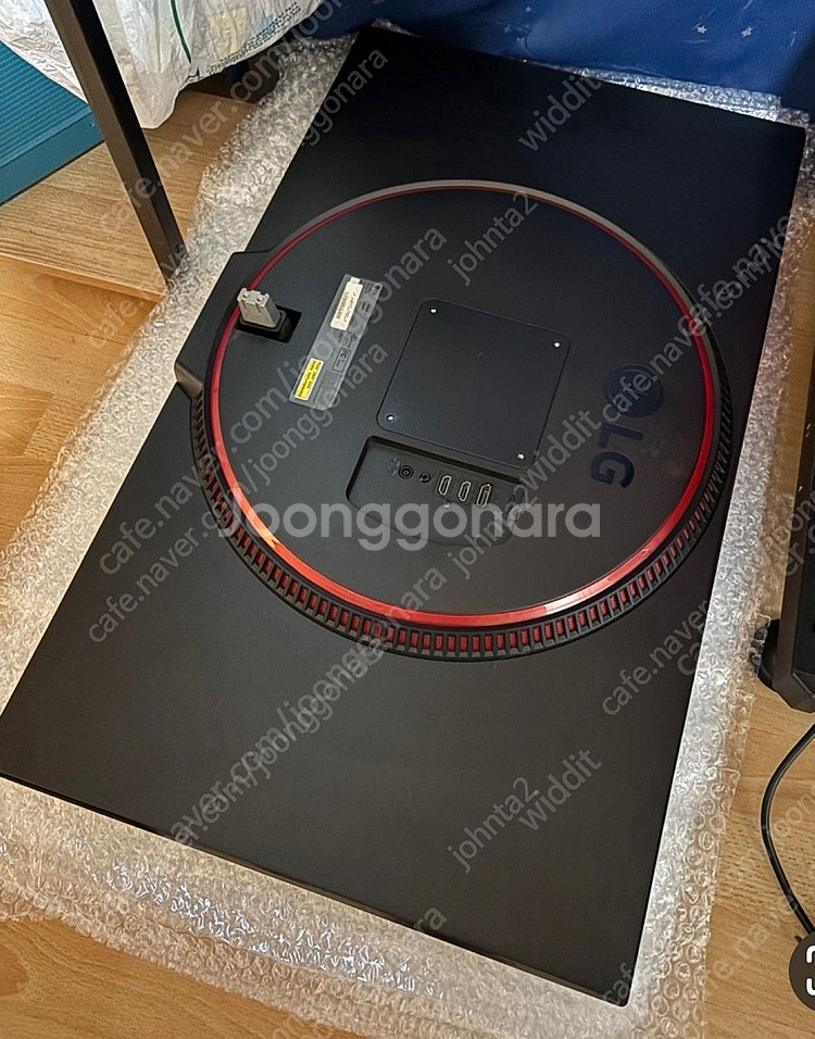 LG 32gn50t 모니터 액정깨짐 부품용--1