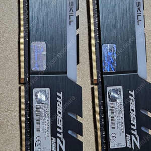 지스킬 ddr4 8 x 2 16g 3200 cl14 서린정품 팔아요