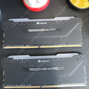 커세어 벤젠스 PRO DDR4 램 16+16=32기가 팝니다