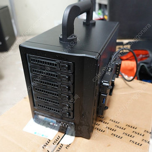 [대용량 46~92TB SSD 외장하드] ARECA ARC-8050T3U-6M 썬더볼트3 겸 USB 3.2 레이드 외장하드 휴대용