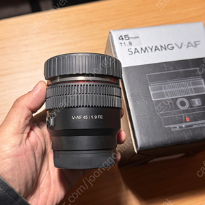 삼양 v-af 45mm t1.9 판매합니다. 40만원