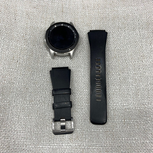 30608 갤럭시워치4 46mm 블랙 팝니다 5만원