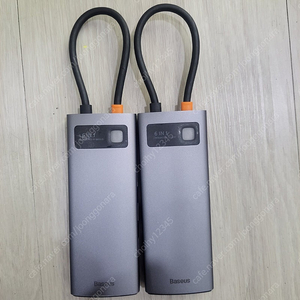 베어스어스 메탈글림 멀티허브 Baseus 6in1 CAHUB-CW0G 팝니다.