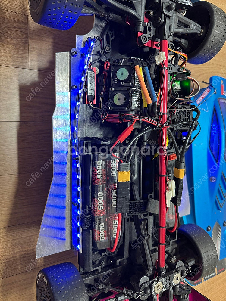 RC카 아르마 리미트리스 6S V1 1/7--6