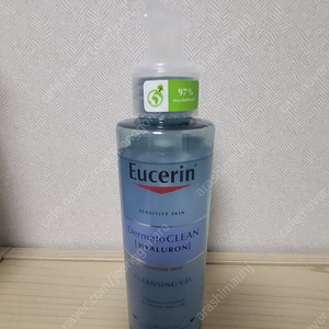 유세린 리프레싱 클렌징젤