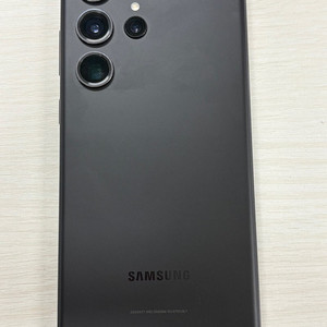 갤럭시 S23울트라 블랙색상 256용량 새상품컨디션 초S급 단말기 68만 판매합니다