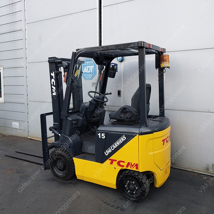 TCM 중고 전기식 전동지게차 1.5톤 833시간 사용 FB15-7 좌식지게차 이미지