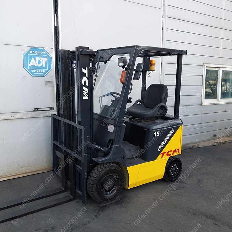 TCM 중고 전기식 전동지게차 1.5톤 833시간 사용 FB15-7 좌식지게차 이미지