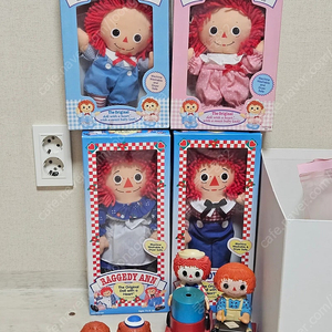raggedy andy & ann 팝니다.