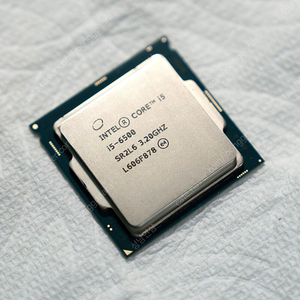Intel i5 6500 CPU (LGA1511)