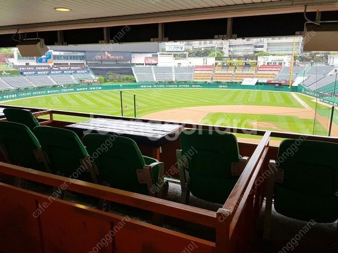 5/11일(일) SSG랜더스 vs 기아타이거즈 3루 내...--0