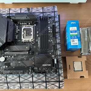 13600KF+B660M 박격포+d4 32g 팝니다