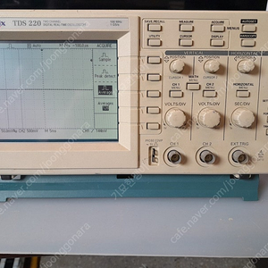 Tektronix TDS220 오실로스코프
