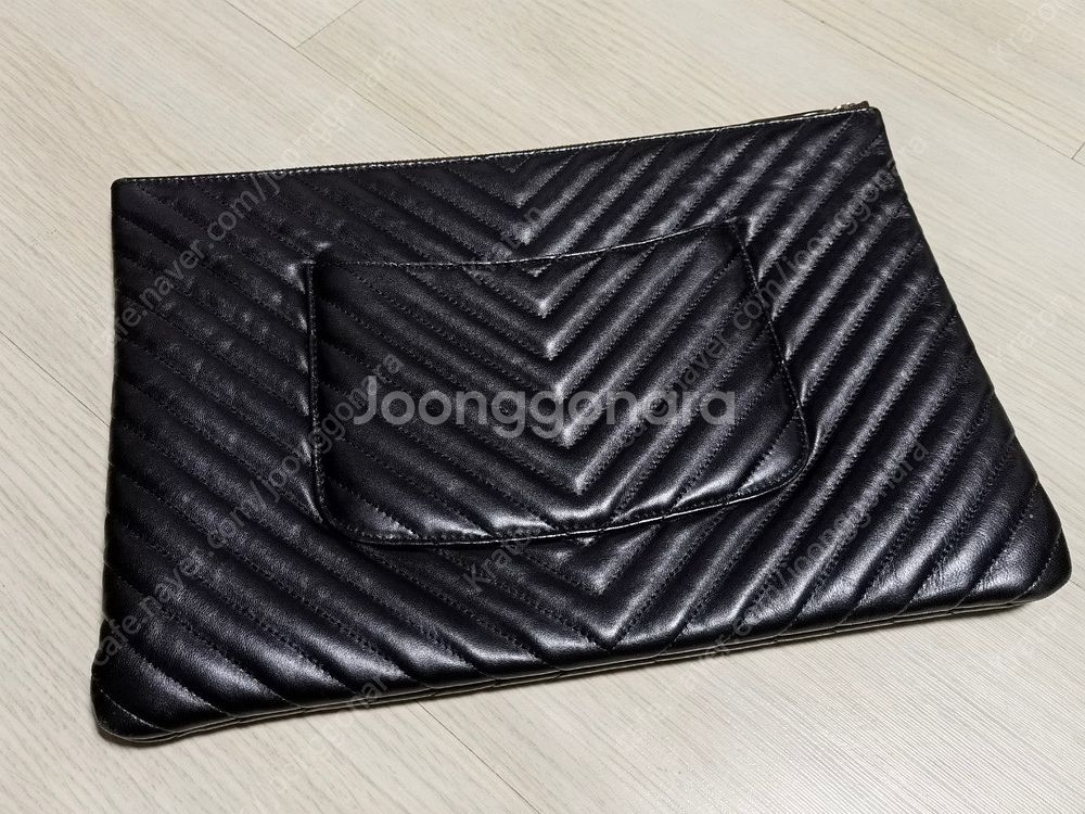 샤넬 클러치 라지 판매합니다.--9