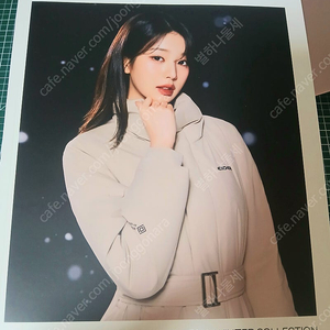 장원영 아이더 잡지 화보 천원에 판매합니다.