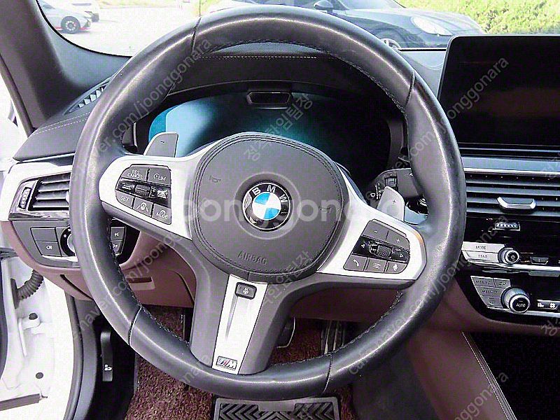 BMW 5시리즈 (G30) 530e M 스포츠 저렴하게...--7