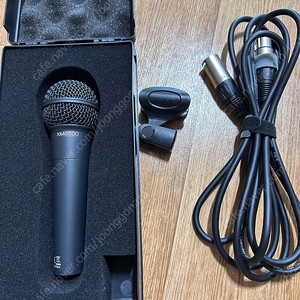 베링거 ULTRAVOICE XM8500 다이나믹 마이크