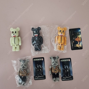 베어브릭 정규 비정규 판매합니다.