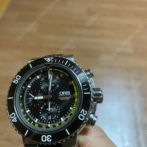 오리스 애커스 뎁스게이지 크로노 그래프(Oris Aquis Depthgauge Chronograph)