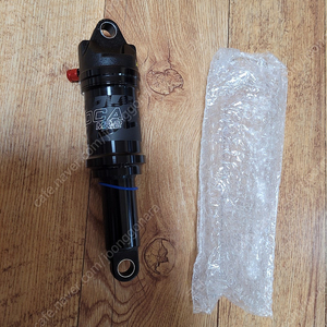 에어 리어샥(190mm)새제품 팝니다