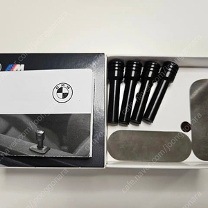 BMW 정품 퍼포먼스 도어핀 2세트 판매합니다.