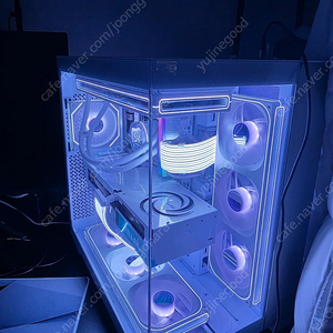 라이젠7 9800X3D RTX5080 올화이트 고사양본체 팝니다