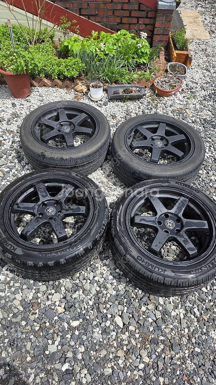 18인치 마젤로 245 45 18 교환원합니다.--0