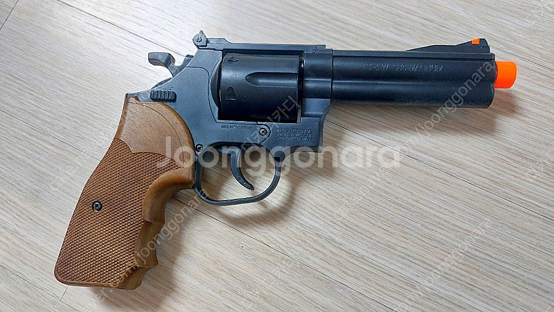 아카데미 M586 각인버전 팝니다--1
