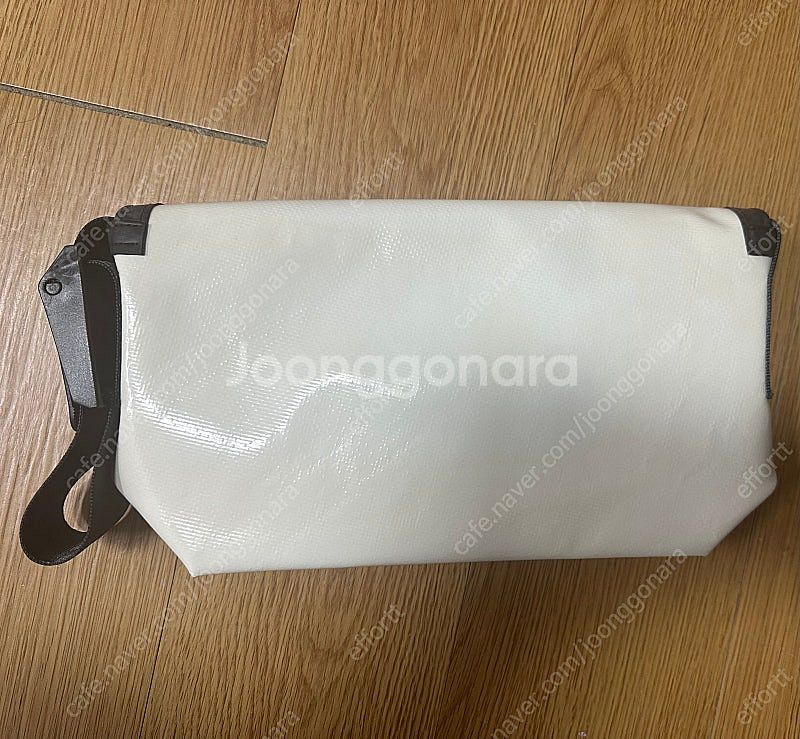 [새상품]프라이탁 하와이파이브오 하파오 화이트--1