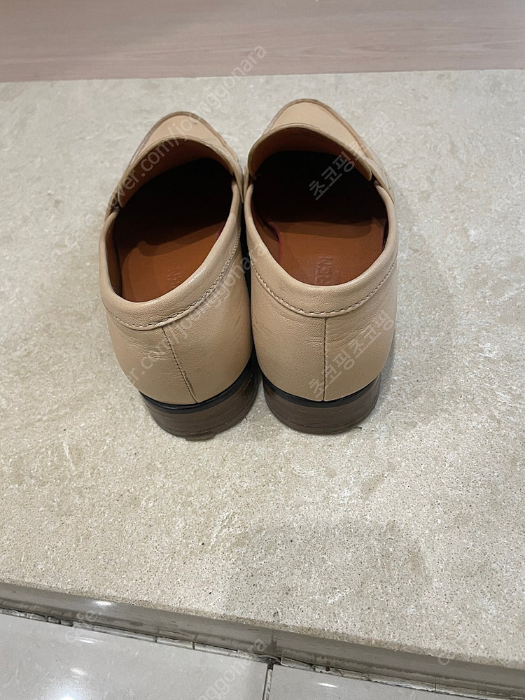 쿠에른 225 로퍼 이미지