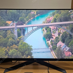 LG 32GK850F 게이밍 모니터