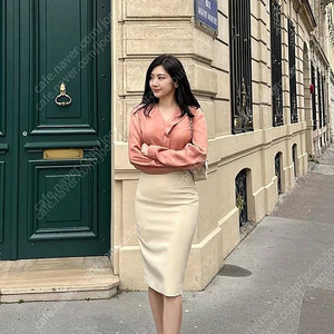 레티첼라 시그니처 펜슬스커트 아이보리 s사이즈