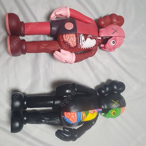 KAWS OriginalFake Dissected Companion 카우스 해부 피규어 판매합니다.
