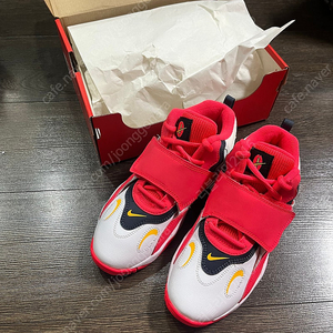 새상품] 210 사이즈 나이키 운동화 38000원