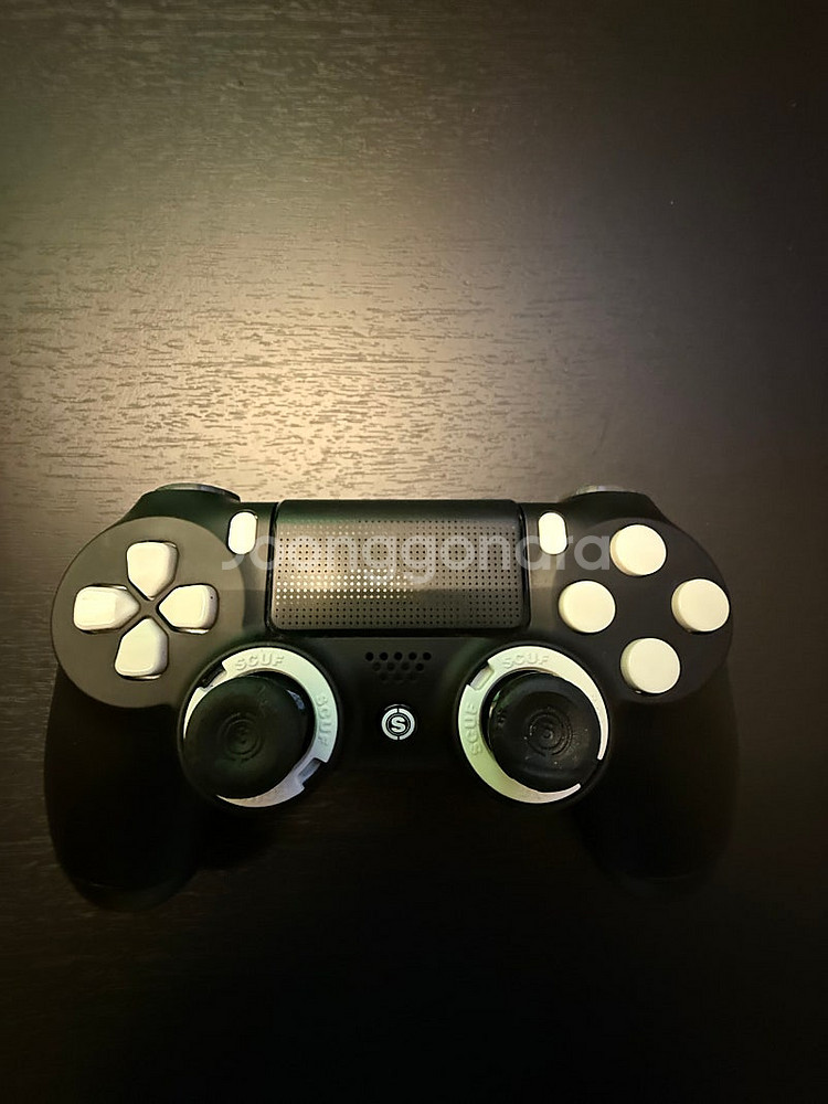 스커프 인피니티 ps4 pro 팝니다.--0