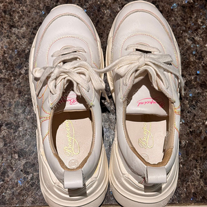 봉쁘앙 운동화 (사이즈33)