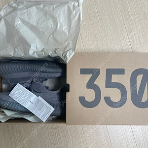 아디다스 이지 부스트 350 V2 스틸 그레이 275팝니다.