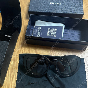 프라다 SPR01Y 블랙 선글라스 팝니다