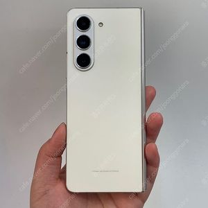 86736(울산중고폰) 갤럭시폴드5 크림 256GB 판매합니다 75만원 텔레그램OK