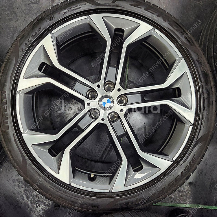 [판매] BMW G바디 X5 X6 744모델 21인치 ...--2
