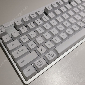 로지텍 K865 무선 기계식 키보드 화이트