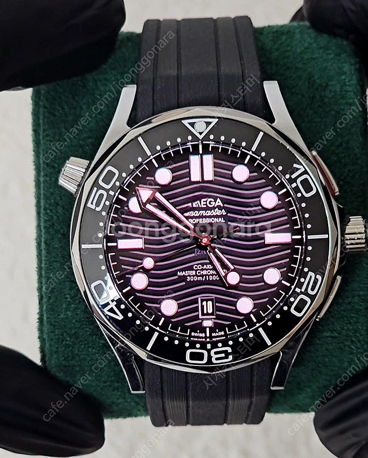 갤럭시워치4 클래식 42mm OMG 씨마스터 블랙 커스...--0