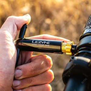 LEZYNE 리자인 POCKET TORQUE DRIVE( 토크렌치)판매해요.