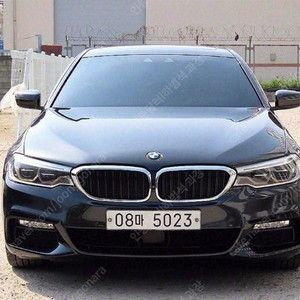 @17년식 5시리즈(7세대) 520d xDrive M스포츠팩 플러스 전국최저가격전액할부저신용최대72개월카드리스차량 상태 좋습니다