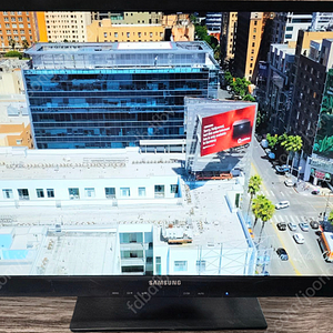 피벗 지원 삼성 24인치 LED 모니터 S24A450B 팝니다